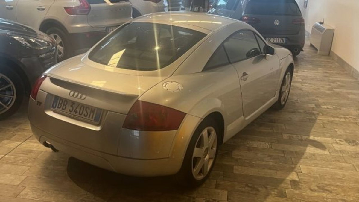 Audi TT Coupé 1.8 T 20V 179 CV cat (5)