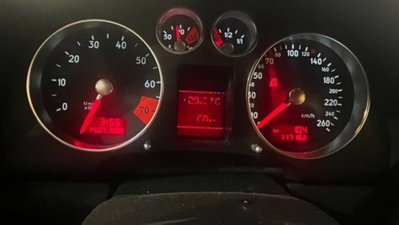 Audi TT Coupé 1.8 T 20V 179 CV cat (9)