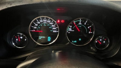 Jeep Wrangler 2.8 CRD DPF Sahara Auto (10)