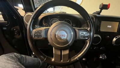 Jeep Wrangler 2.8 CRD DPF Sahara Auto (9)