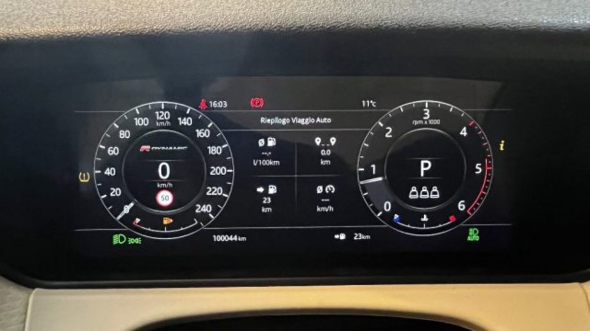 Land Rover Range Rover Velar 2.0D I4 240 CV R-Dynamic SE (10)