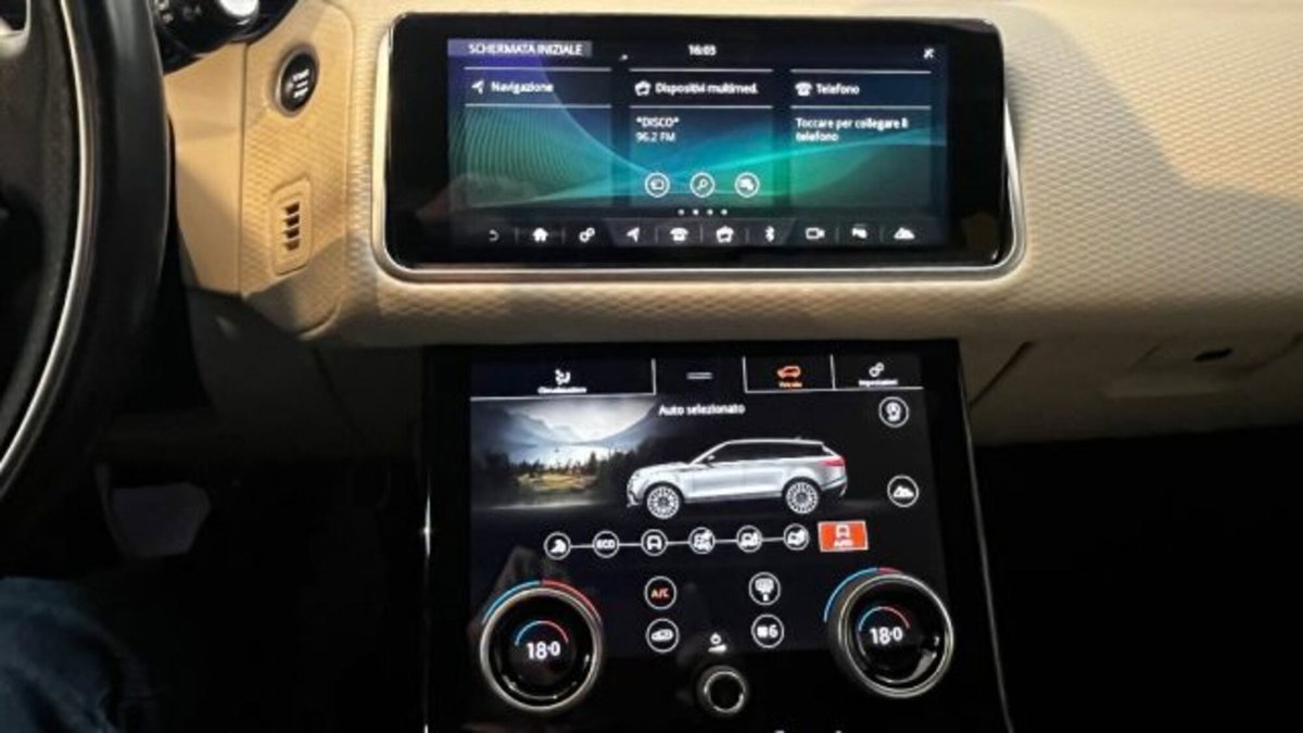 Land Rover Range Rover Velar 2.0D I4 240 CV R-Dynamic SE (11)