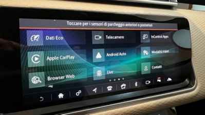 Land Rover Range Rover Velar 2.0D I4 240 CV R-Dynamic SE (12)