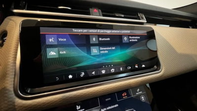 Land Rover Range Rover Velar 2.0D I4 240 CV R-Dynamic SE (15)