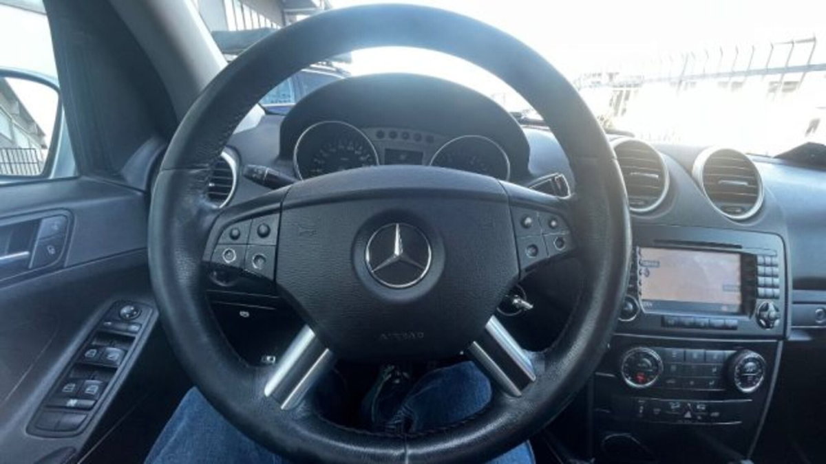 Mercedes-Benz Classe ML 320 CDI Sport (10)