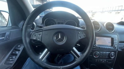 Mercedes-Benz Classe ML 320 CDI Sport (10)