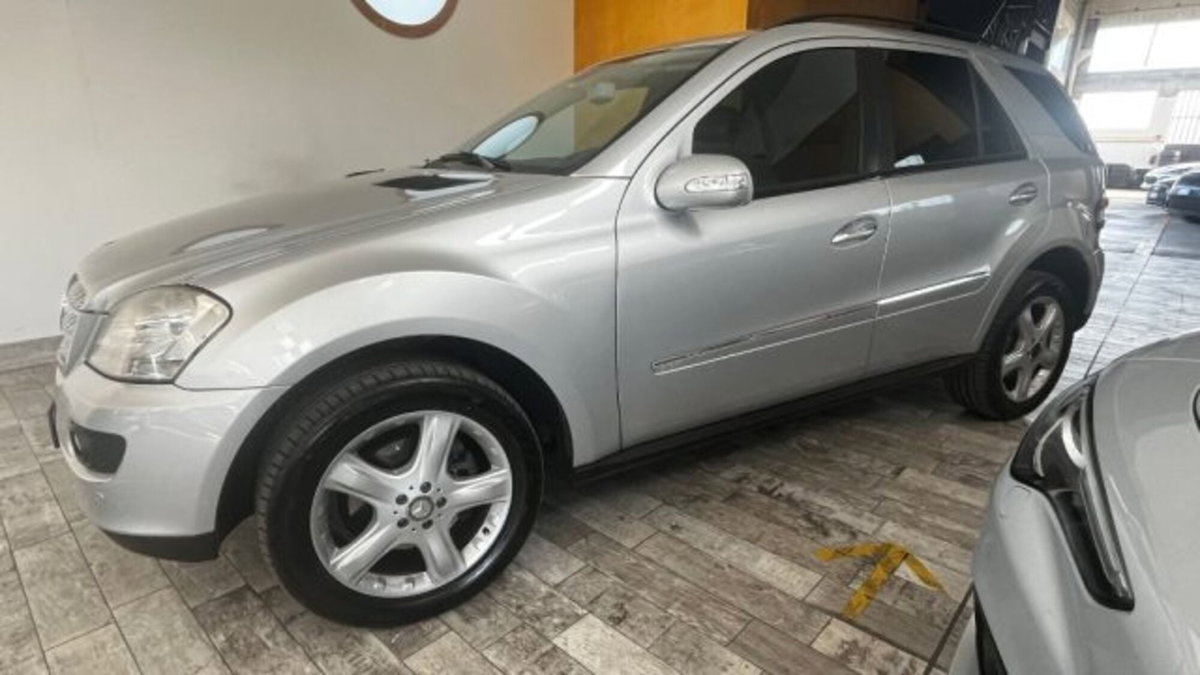 Mercedes-Benz Classe ML 320 CDI Sport (3)