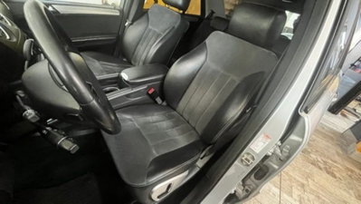 Mercedes-Benz Classe ML 320 CDI Sport (7)