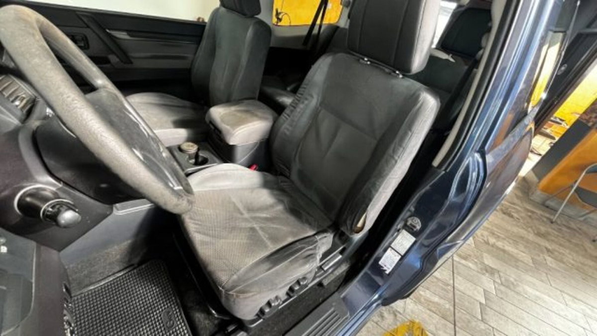 Mitsubishi Pajero 3.2 DI-D 16V aut. 3p. Instyle DPF (11)