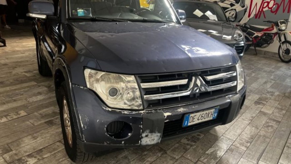 Mitsubishi Pajero 3.2 DI-D 16V aut. 3p. Instyle DPF (2)