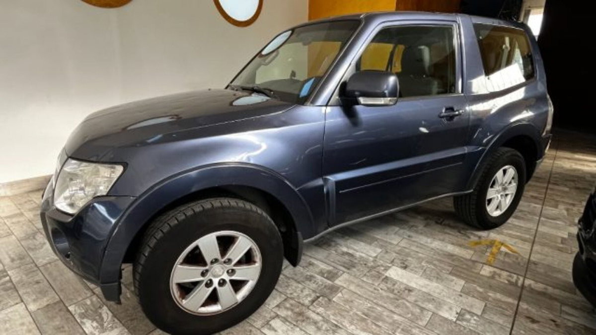 Mitsubishi Pajero 3.2 DI-D 16V aut. 3p. Instyle DPF (3)