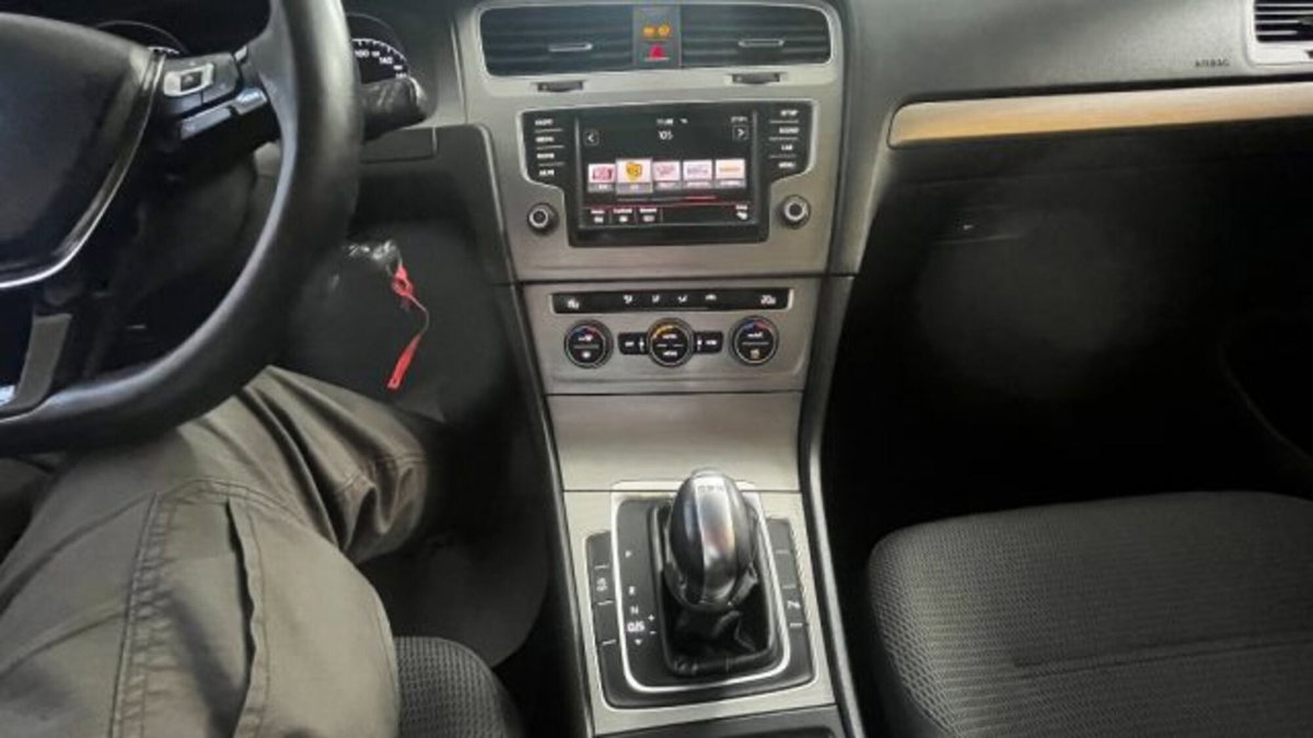Volkswagen Golf Variant 1.6 TDI 110 CV DSG Comfortline BlueMotion Tech. (11)