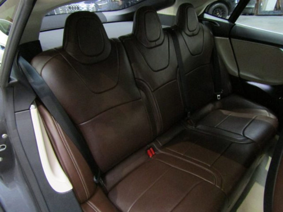 Tesla Model S Model S 100kWh All-Wheel Drive (14)