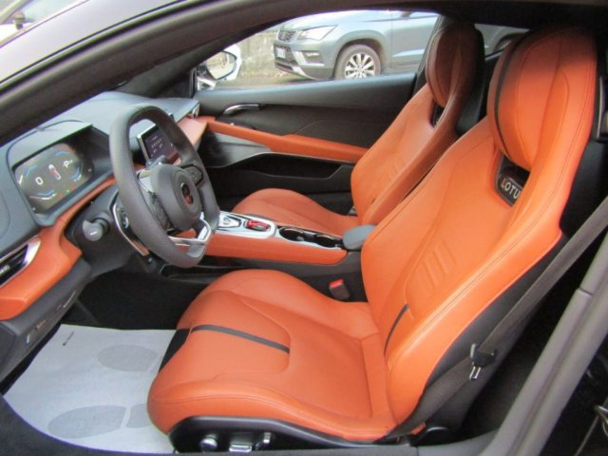 Lotus Emira 2.0 turbo 365cv dct (12)