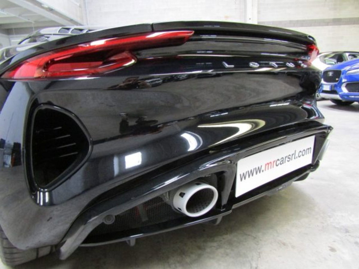 Lotus Emira 2.0 turbo 365cv dct (9)