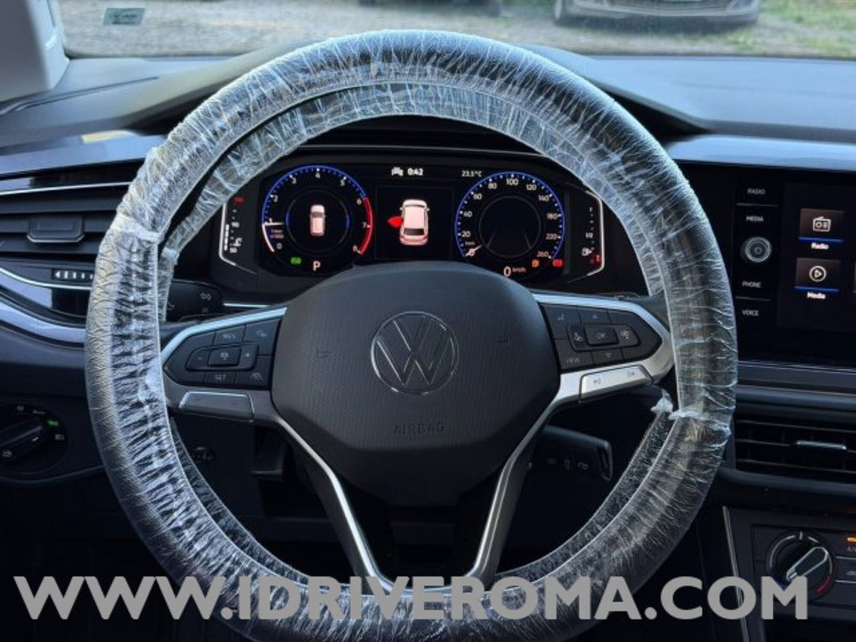 Volkswagen Polo 1.0 tsi Style 95cv dsg (7)