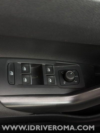 Volkswagen Polo 1.0 tsi Style 95cv dsg (16)