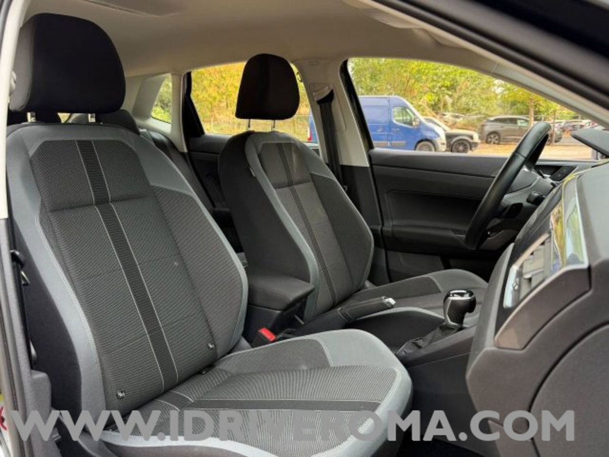 Volkswagen Polo 1.0 tsi Style 95cv dsg (8)