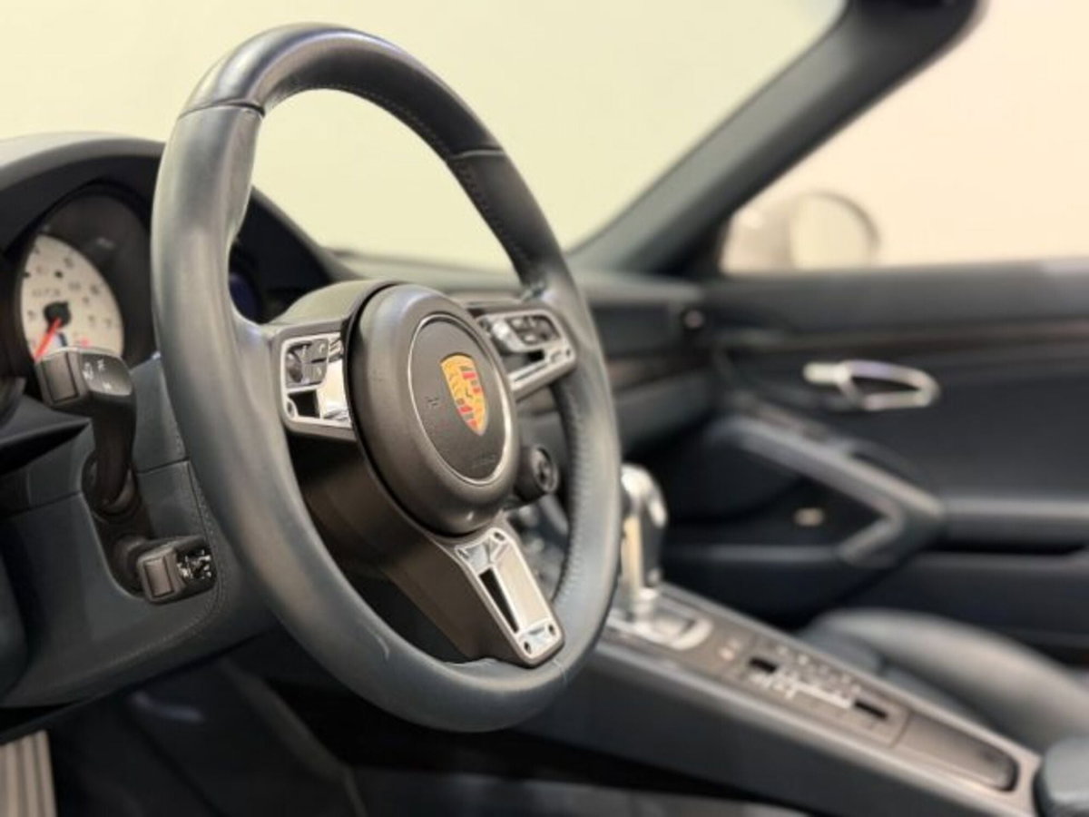 Porsche 911 Cabrio 3.0 Carrera 4 GTS (13)