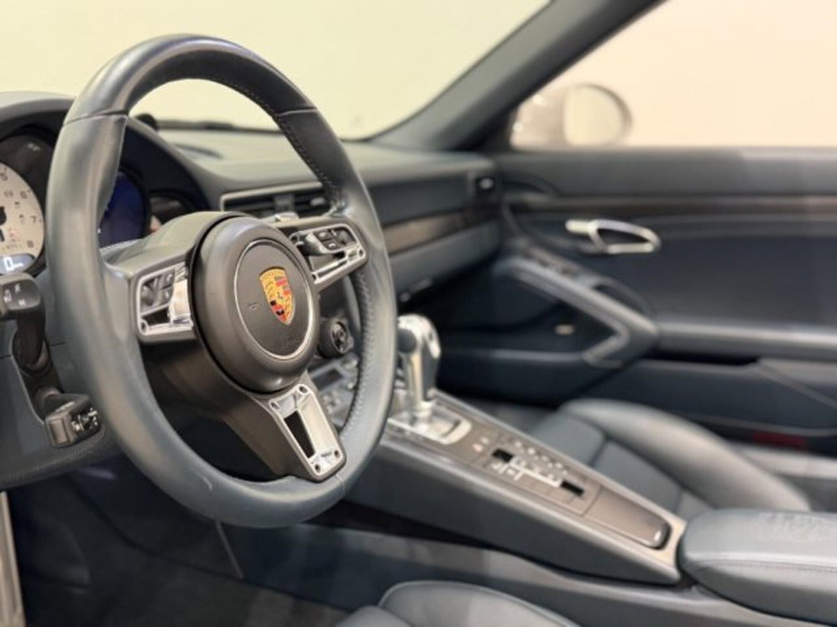 Porsche 911 Cabrio 3.0 Carrera 4 GTS (14)