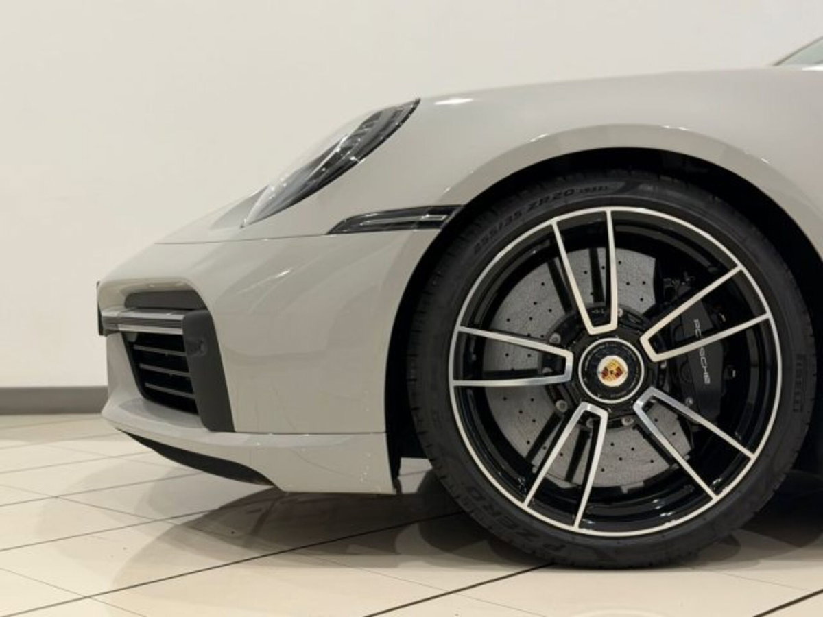 Porsche 911 Cabrio Cabrio 3.7 Turbo S auto (15)
