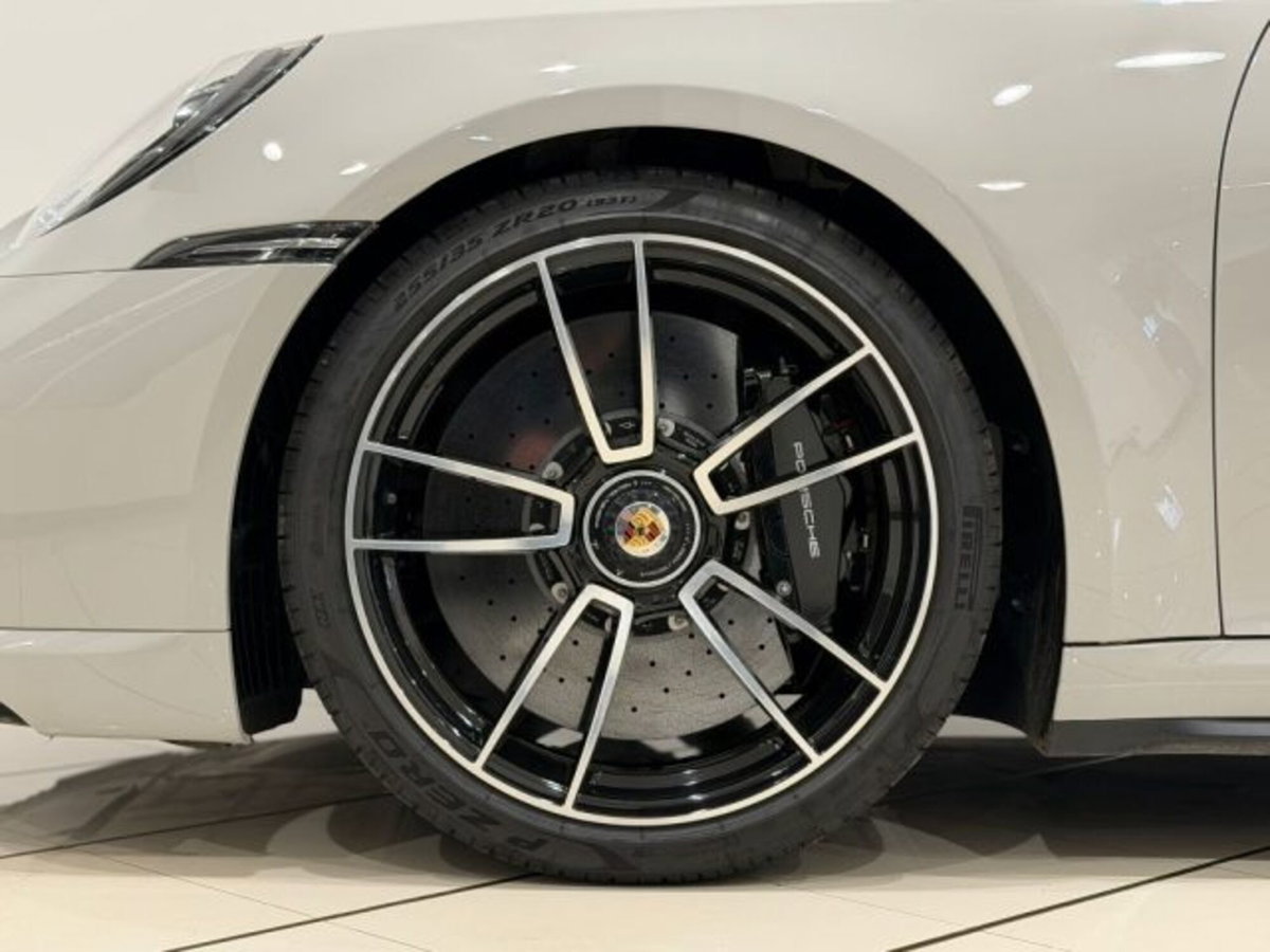 Porsche 911 Cabrio Cabrio 3.7 Turbo S auto (16)