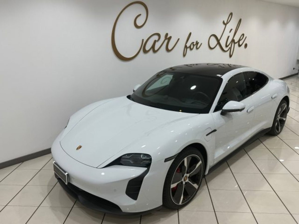 Porsche Taycan 4S Performance