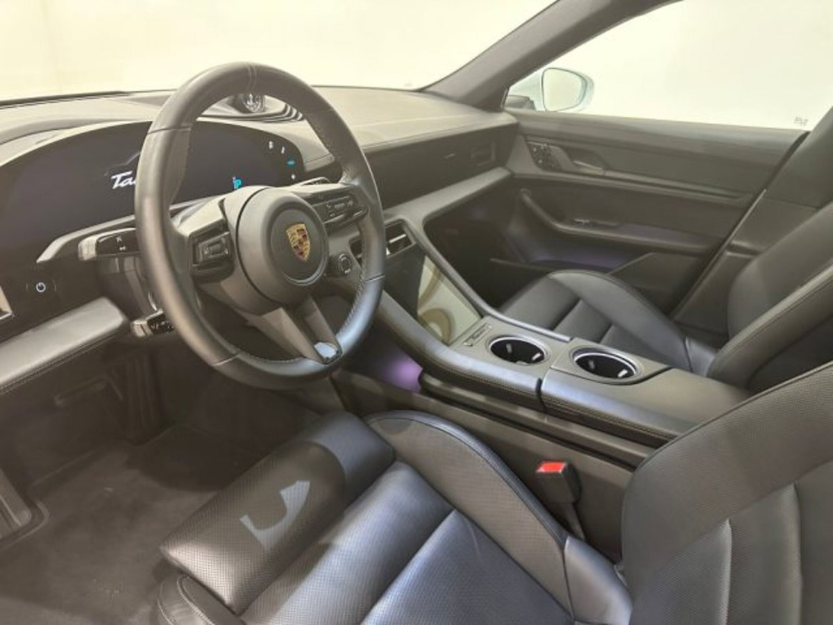 Porsche Taycan 4S Performance (13)