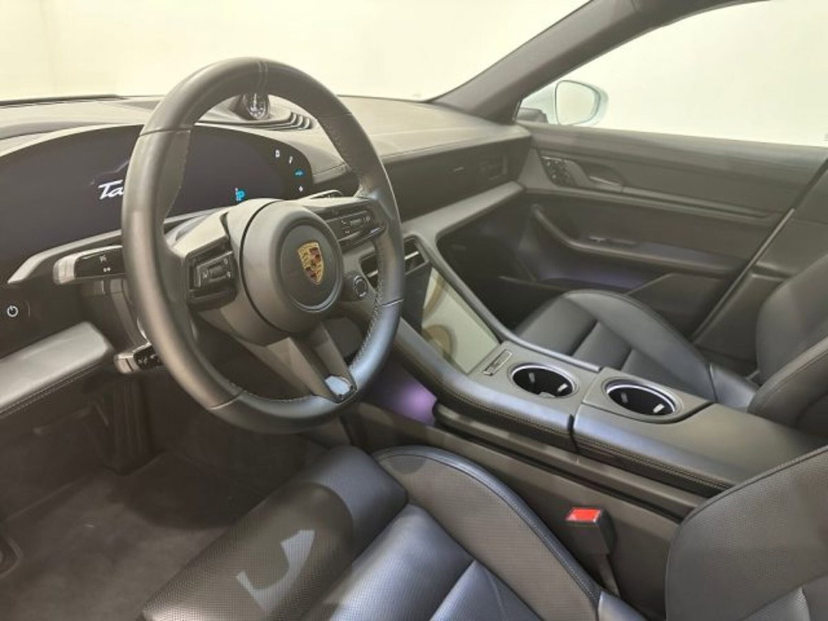 Porsche Taycan 4S Performance (14)