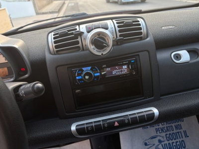 smart Fortwo 1000 52 kW MHD coupé passion (13)