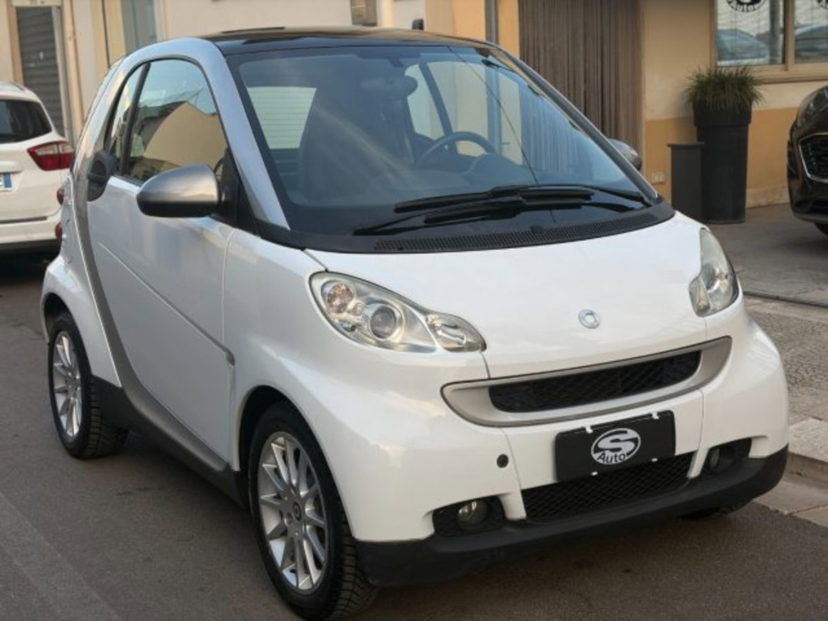 smart Fortwo 1000 52 kW MHD coupé passion (2)
