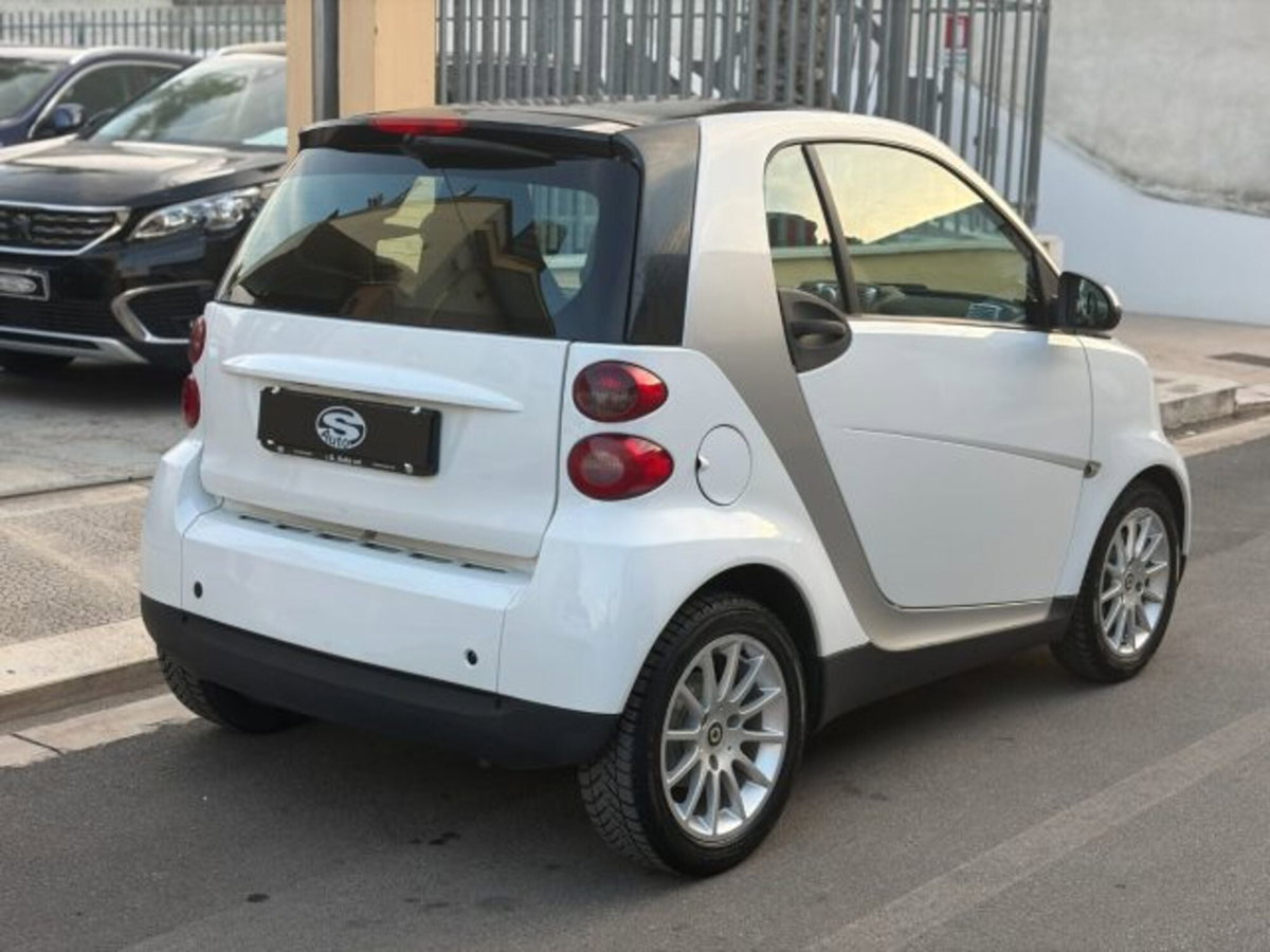 smart Fortwo 1000 52 kW MHD coupé passion (3)