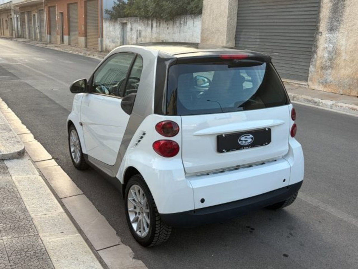 smart Fortwo 1000 52 kW MHD coupé passion (6)