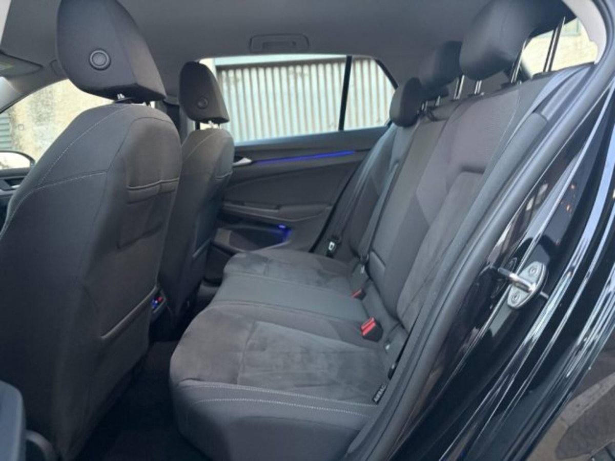 Volkswagen Golf Variant 2.0 tdi Style 150cv dsg (17)