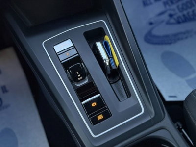 Volkswagen Golf Variant 2.0 tdi Style 150cv dsg (20)