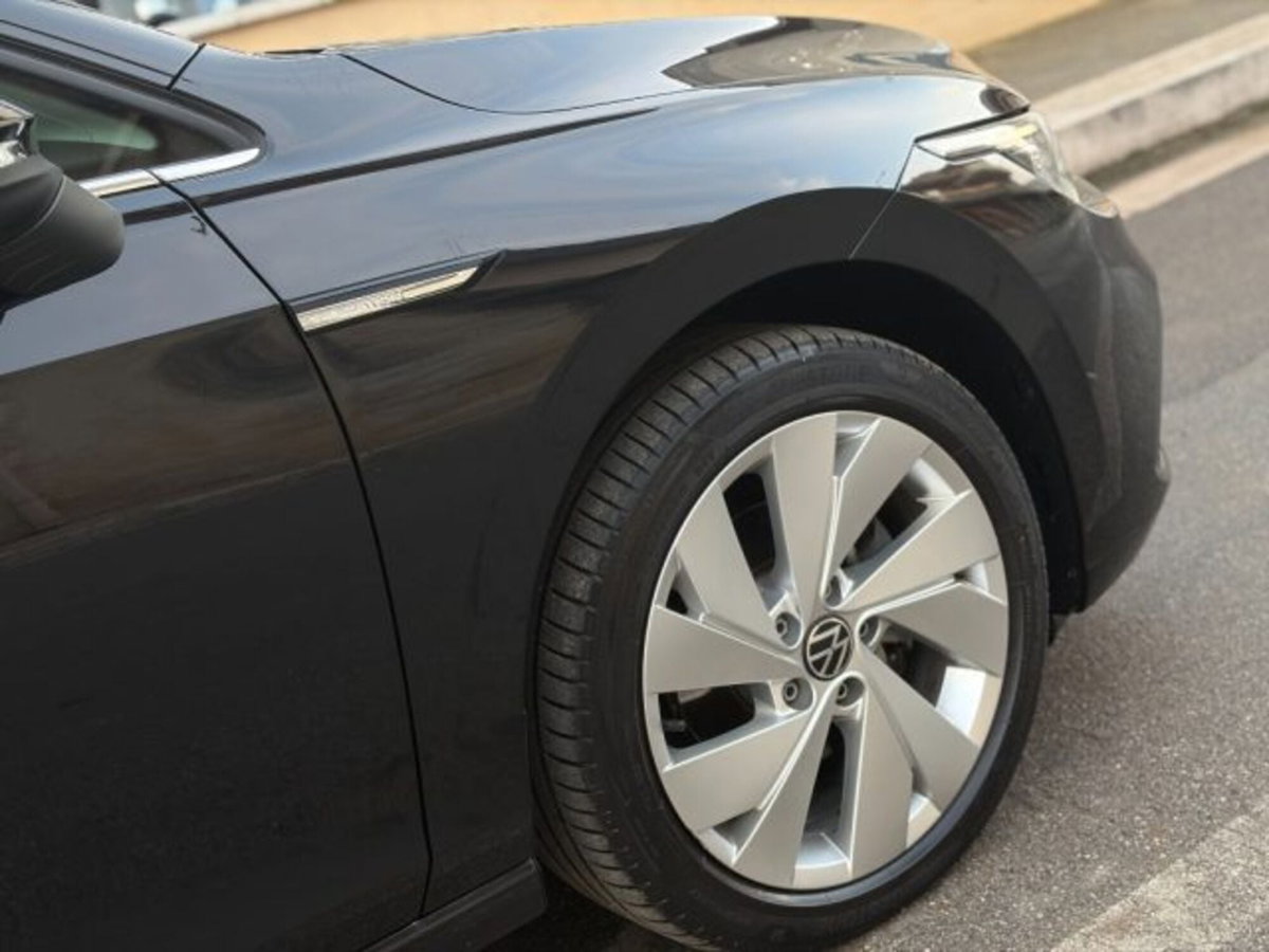 Volkswagen Golf Variant 2.0 tdi Style 150cv dsg (3)