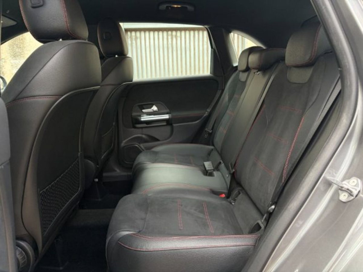 Mercedes-Benz Classe B 180 d Automatic Premium (17)