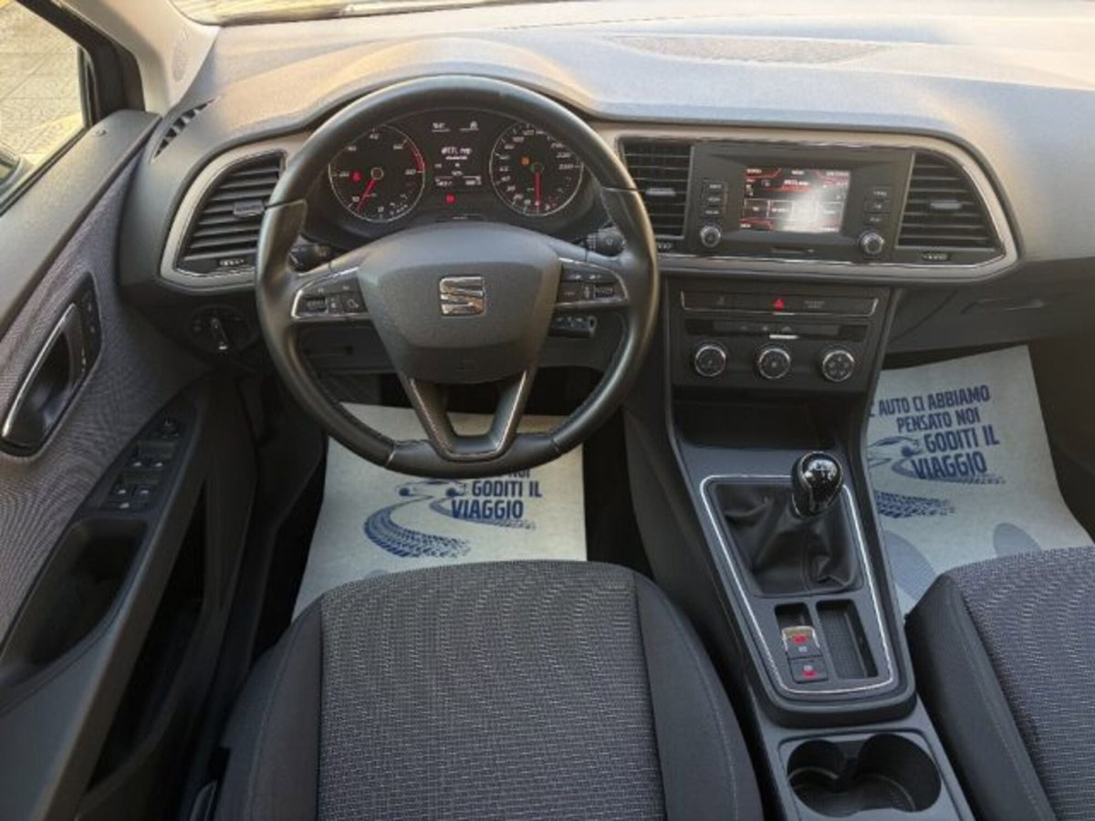 SEAT Leon 1.6 TDI 115 CV 5p. Style (14)
