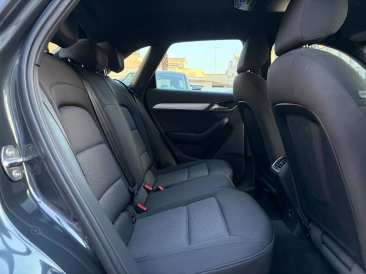 Audi Q3 2.0 TDI 150 CV quattro edition Sport (11)