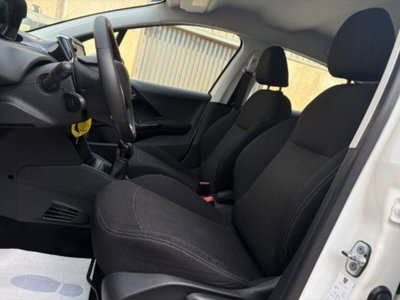 Peugeot 208 82 5 porte Access (12)