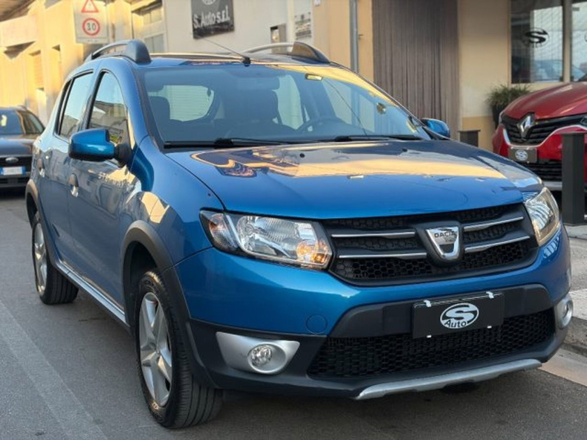Dacia Sandero Stepway 1.5 dCi 8V 90CV (2)