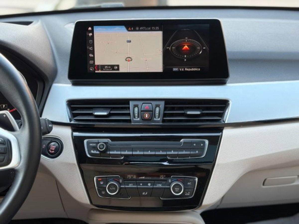 BMW X1 sDrive18d xLine Plus (18)