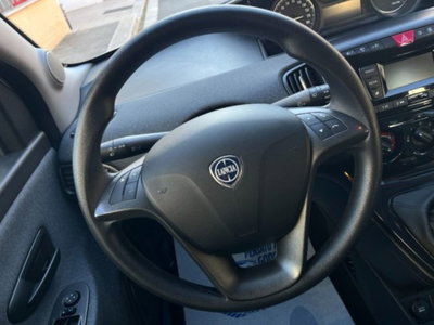 Lancia Ypsilon 1.0 FireFly 5 porte S&S Hybrid Gold Plus (16)