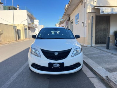 Lancia Ypsilon 1.0 FireFly 5 porte S&S Hybrid Gold Plus (8)