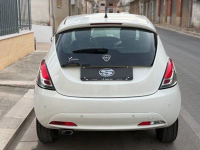 Lancia Ypsilon 1.2 69 CV 5 porte Gold (3)