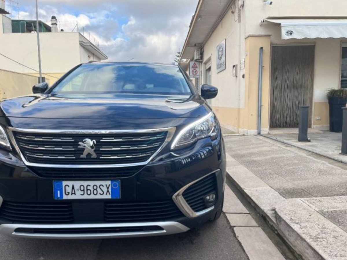 Peugeot 5008 BlueHDi 130 S&S EAT8 Allure (10)