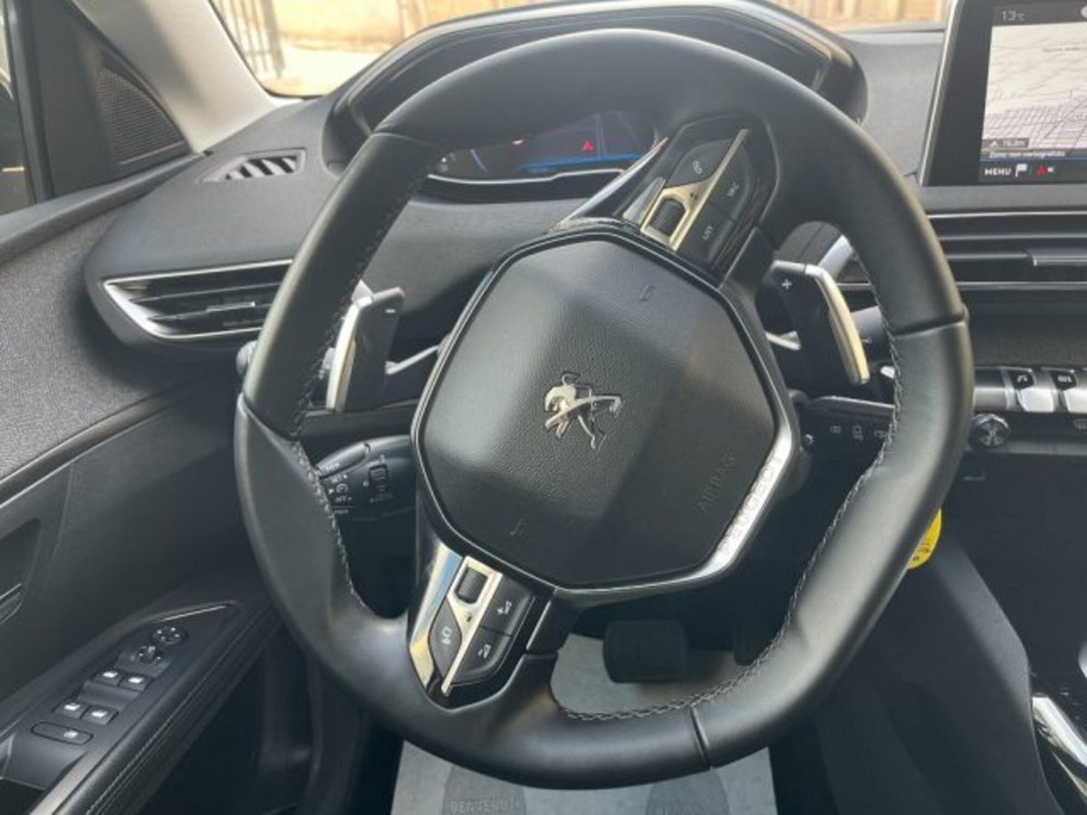 Peugeot 5008 BlueHDi 130 S&S EAT8 Allure (20)