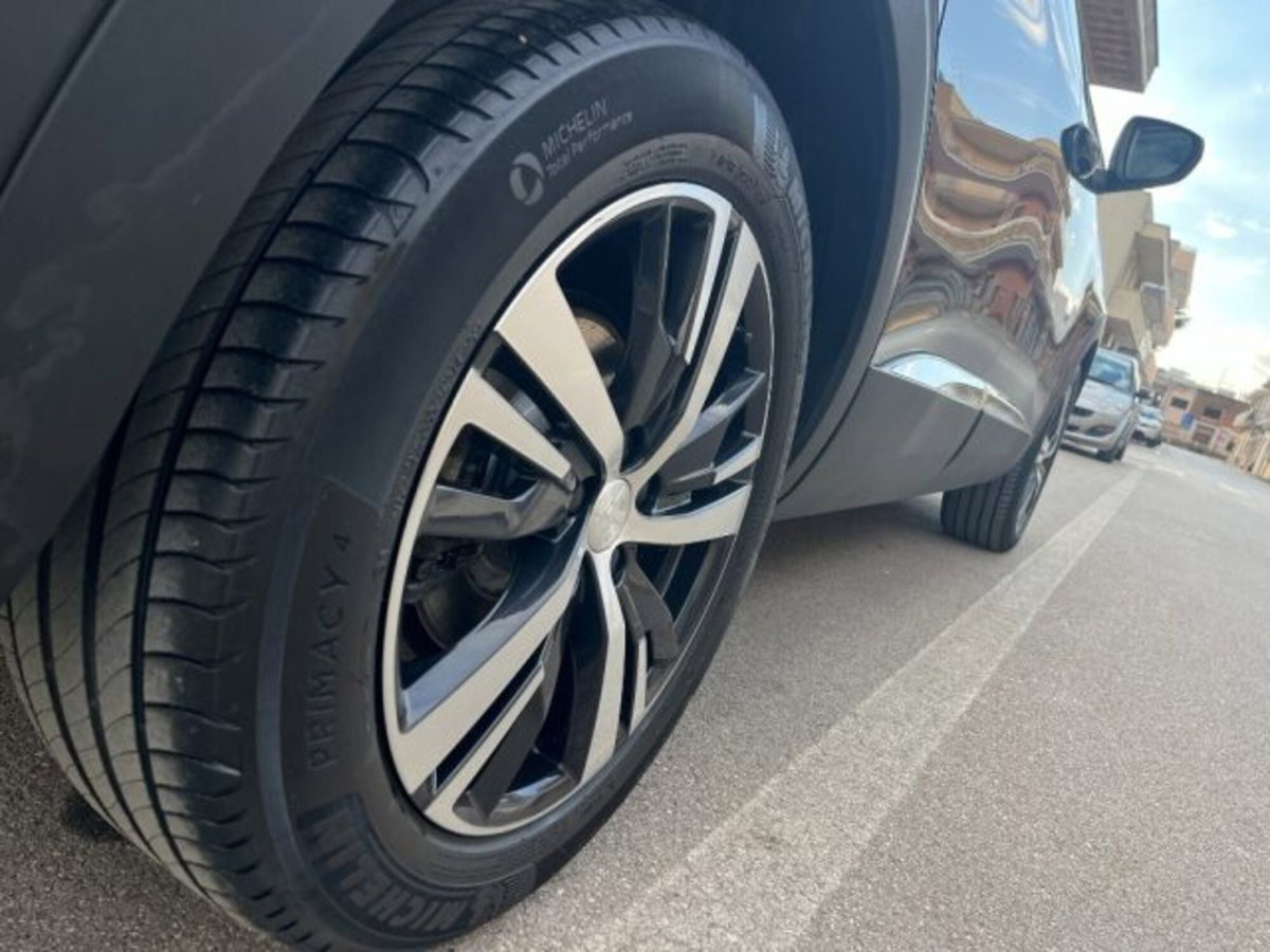 Peugeot 5008 BlueHDi 130 S&S EAT8 Allure (5)