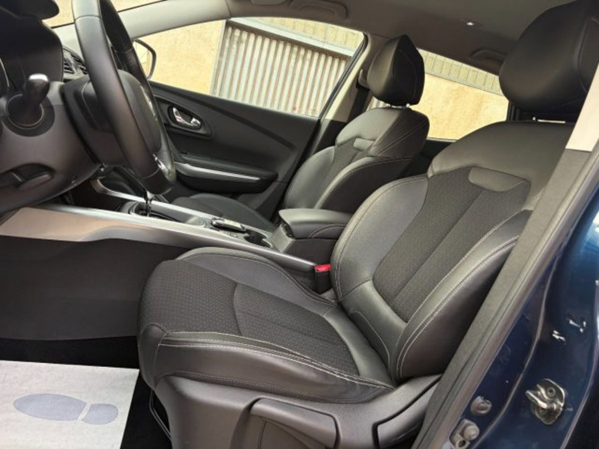 Renault Kadjar 8V 110CV EDC Energy Hypnotic (18)