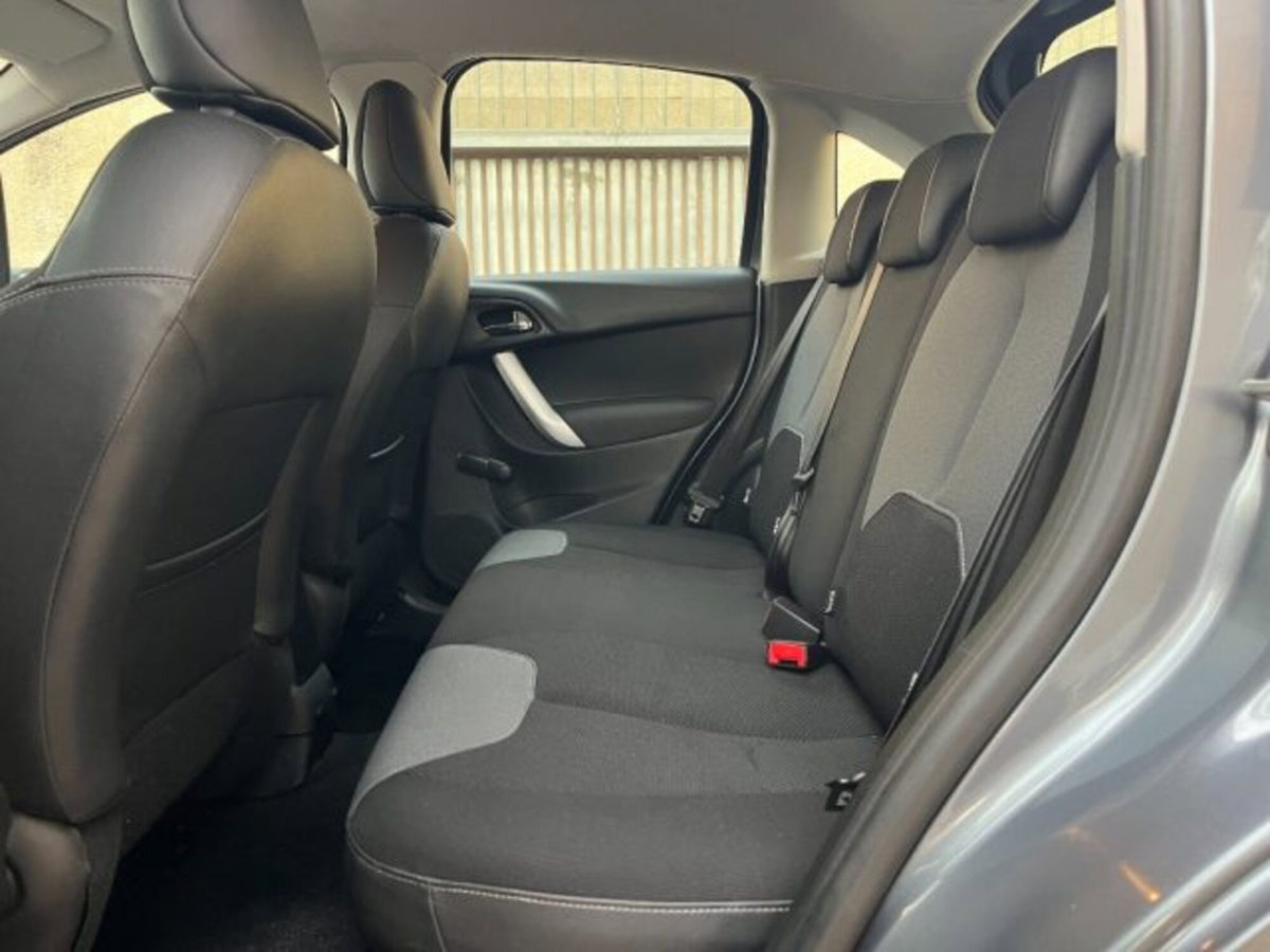 Citroen C3 1.4 HDi 70 Seduction (12)